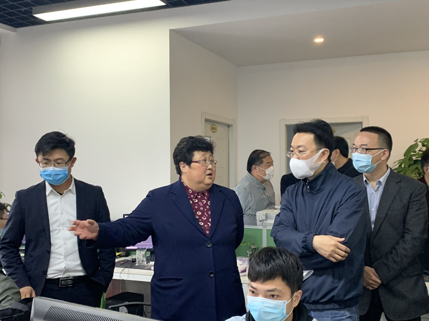 寶山區區領(lǐng)導一行蒞臨邁維動(dòng)漫調研企業(yè)復工復產(chǎn)情況(圖5) 寶山區區領(lǐng)導一行蒞臨邁維動(dòng)漫調研企業(yè)復工復產(chǎn)情況(圖5)